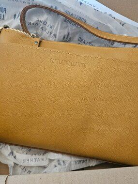Portland Leather Goods Large Poppy - Pebbled Mango